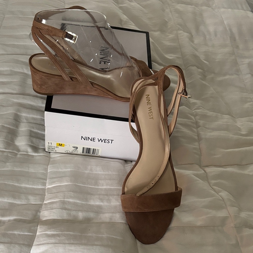 Women’s Nine West Sandals. Size 11. NWT